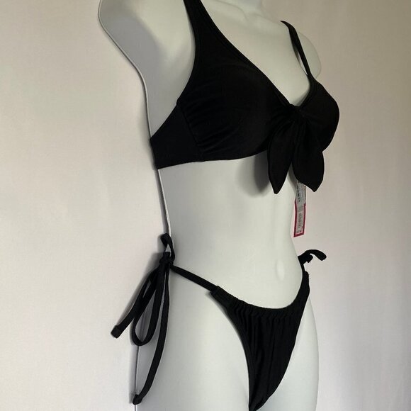 Black Sexy Two Piece Bikini Bathing Suit. 4/9/22 - Picture 4 of 15